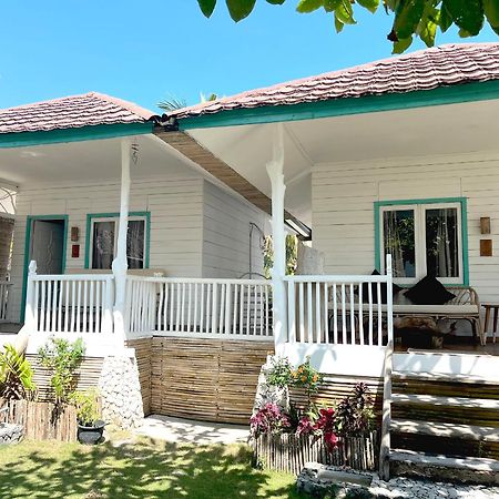 Katiet Beach Resort Mentawai Lances Right Hts Esterno foto